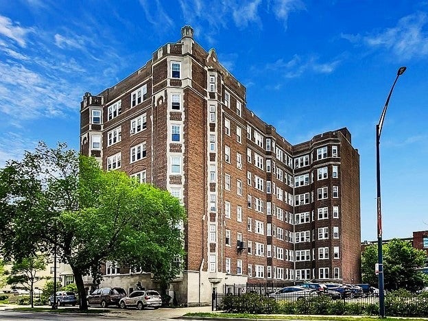 6334 N Sheridan Road 3E — photo