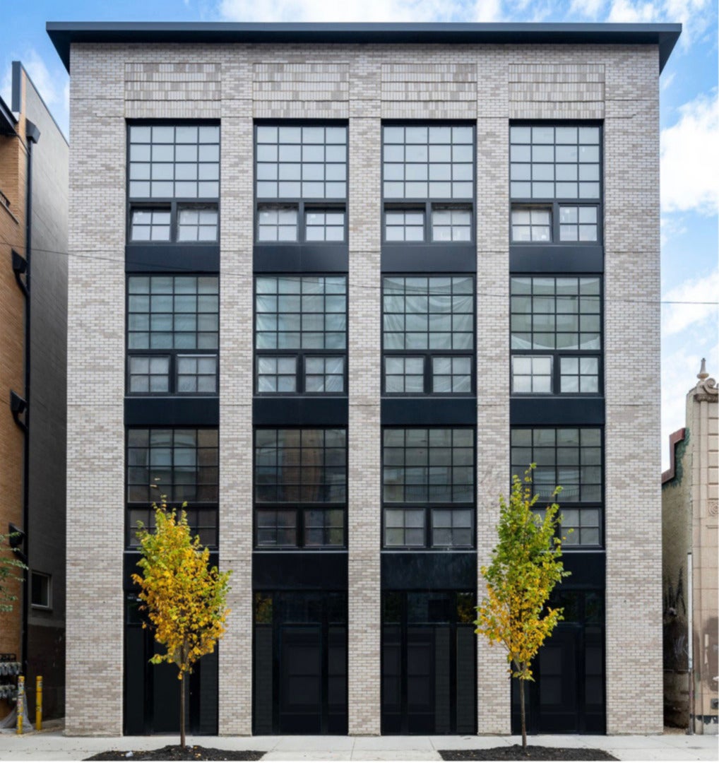 2127 N Damen Avenue Commercial — photo