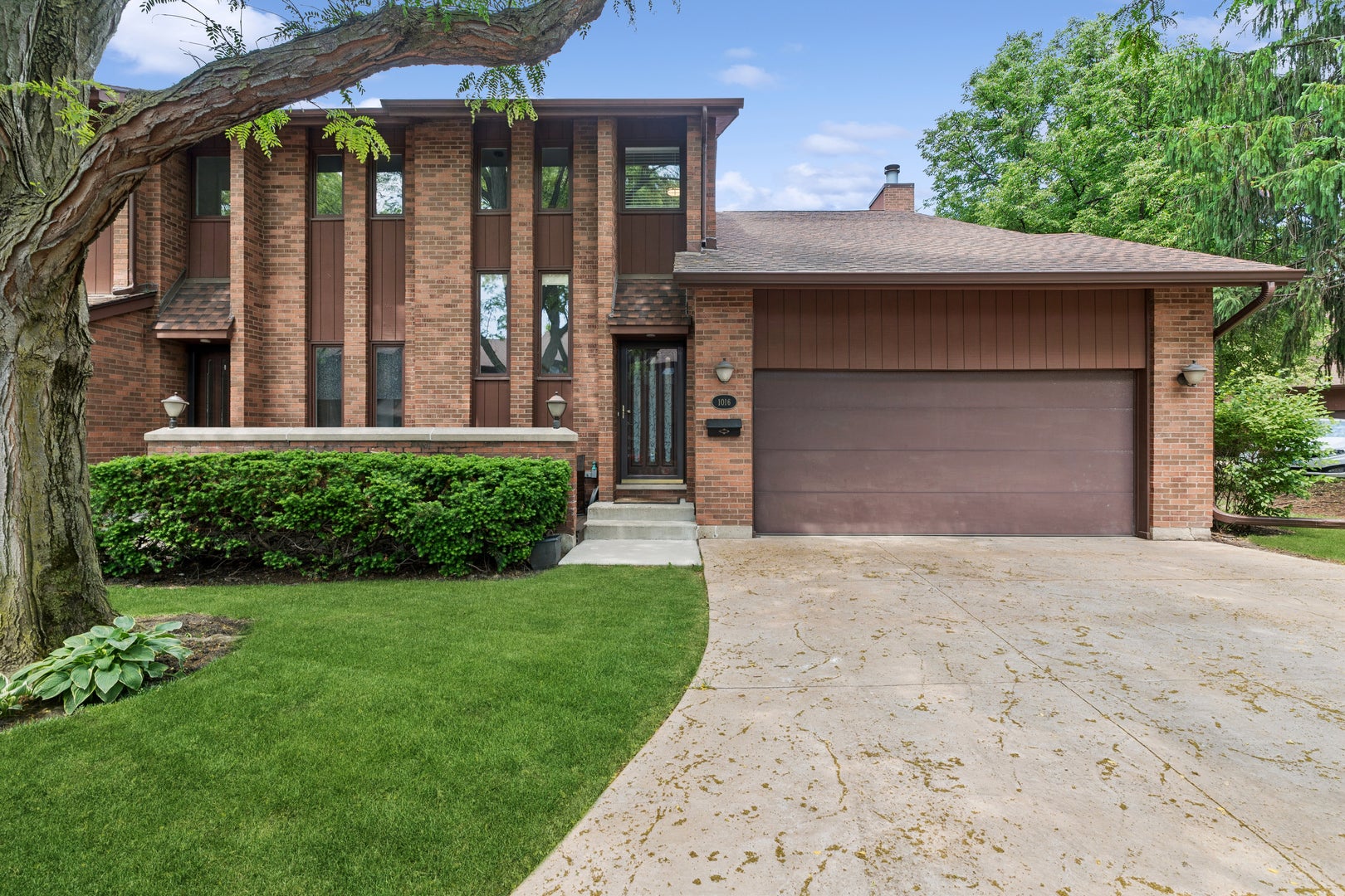 1016 Rene Court, Park Ridge, IL 60068