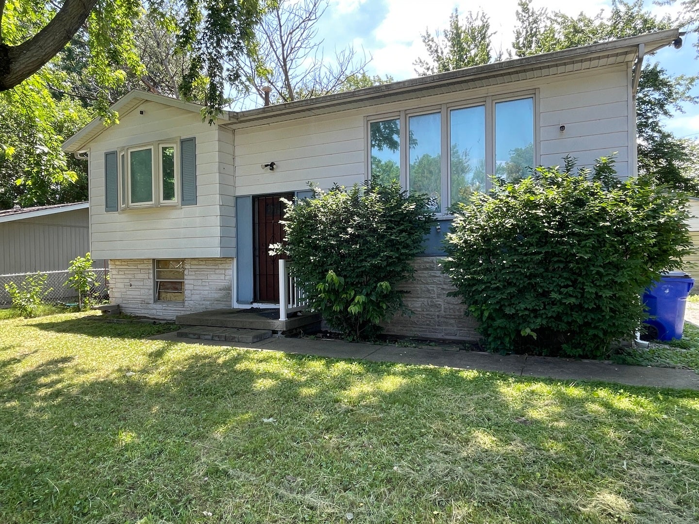 3265 Robin Drive — photo