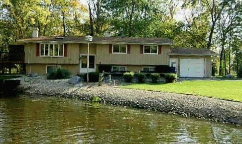 41511 N Country Club Drive — photo