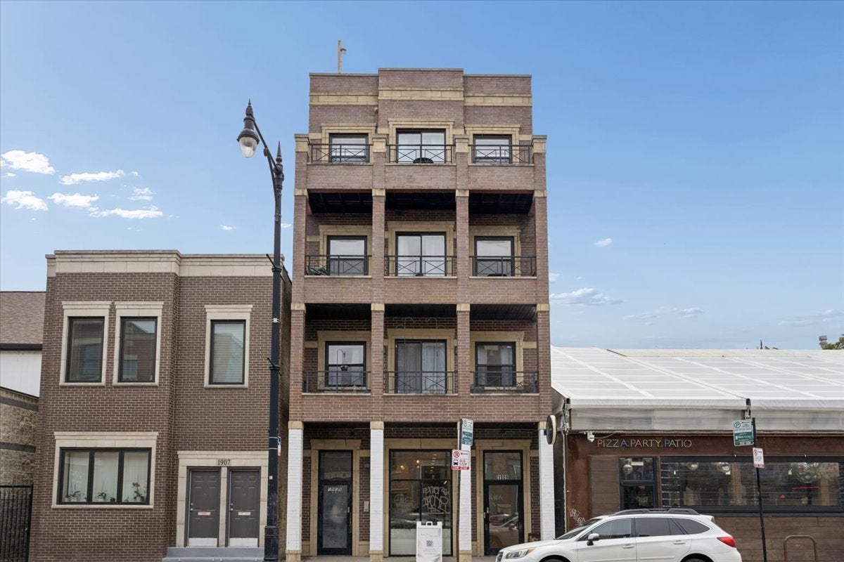 1909 W North Avenue 2 — photo