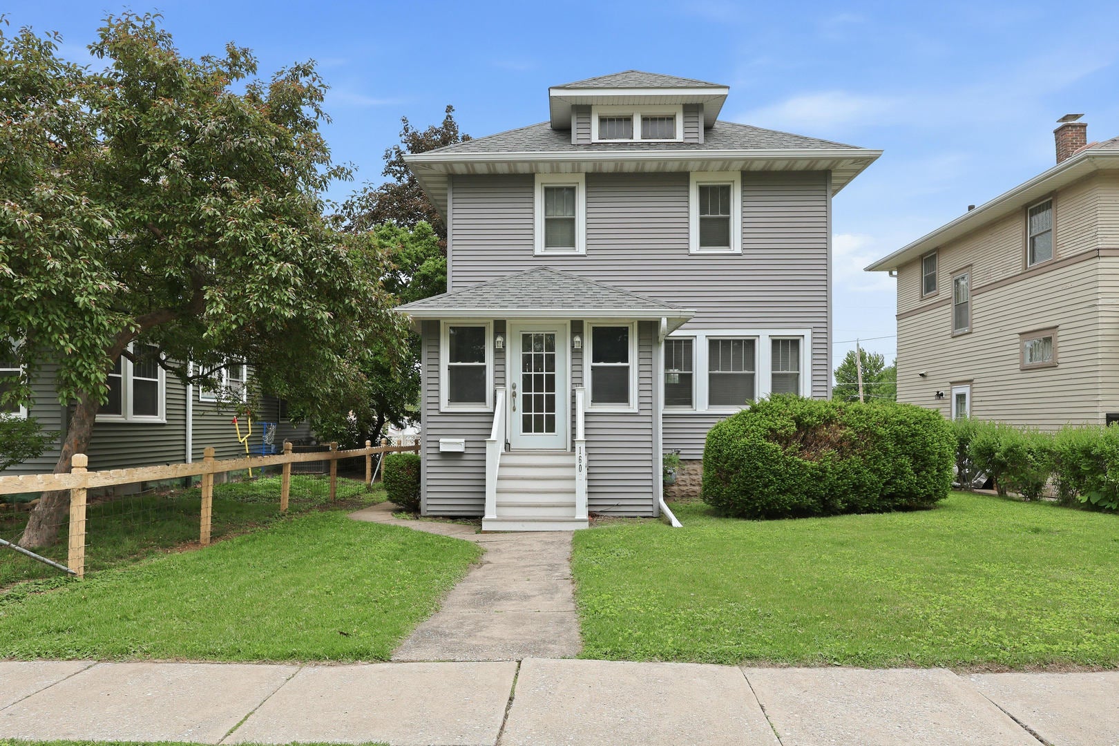 1608 Elm Street — photo