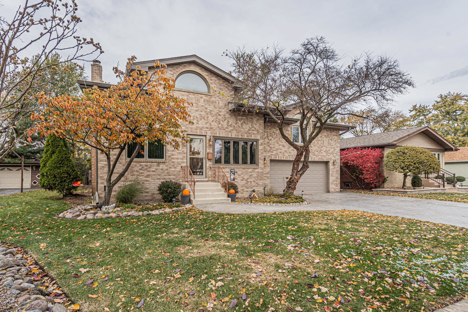 6528 Ridge Drive, Chicago Ridge, IL 60415 — photo 2