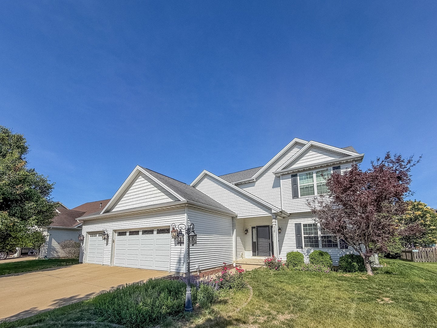 715 Sedgegrass Drive — photo