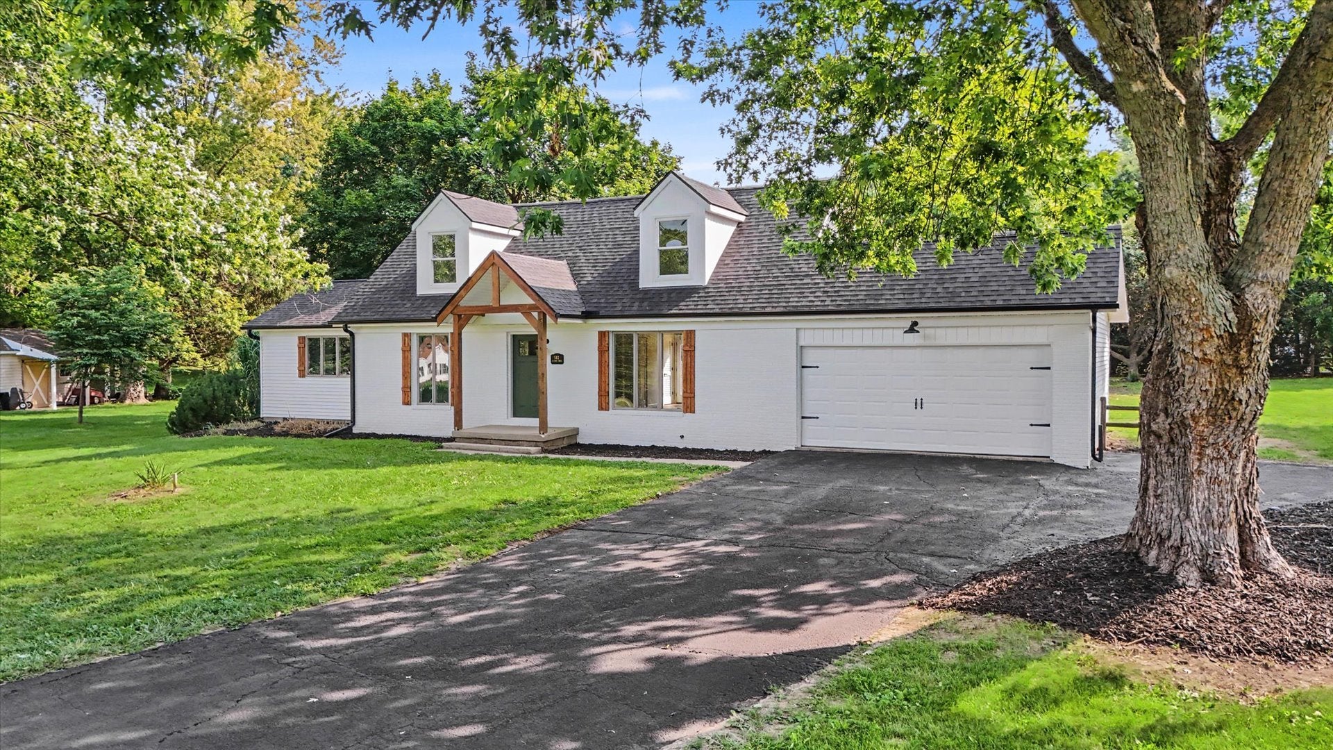 502 Hillside Drive — photo