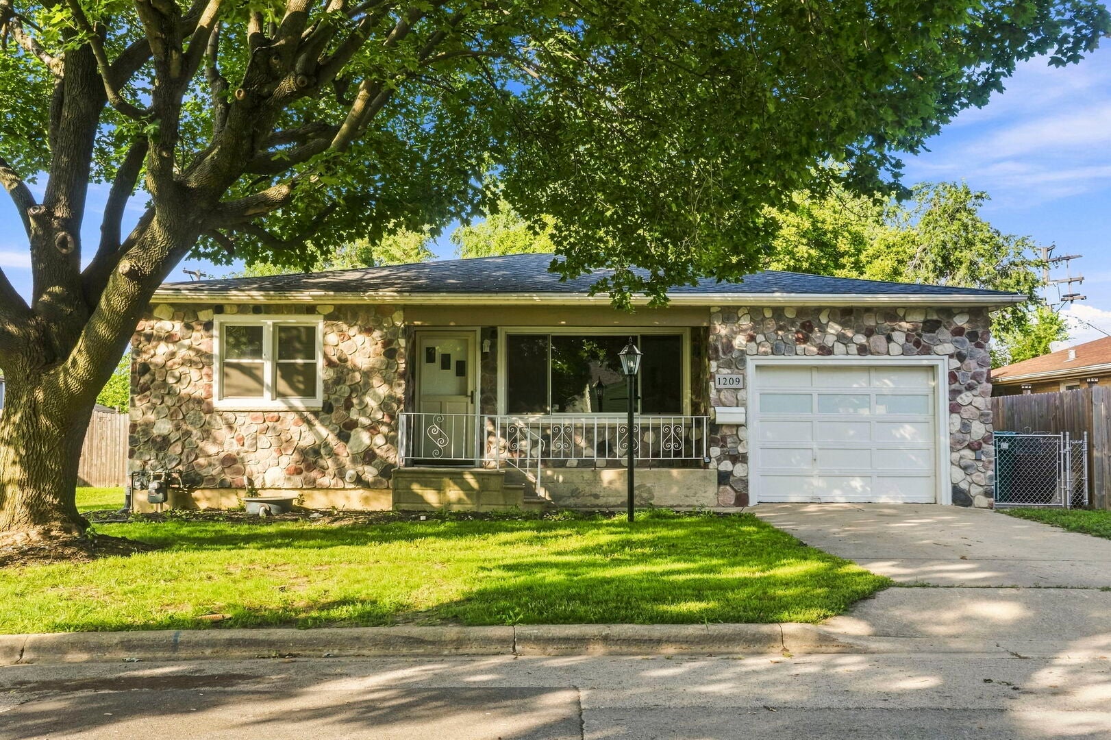1209 Colorado Avenue — photo