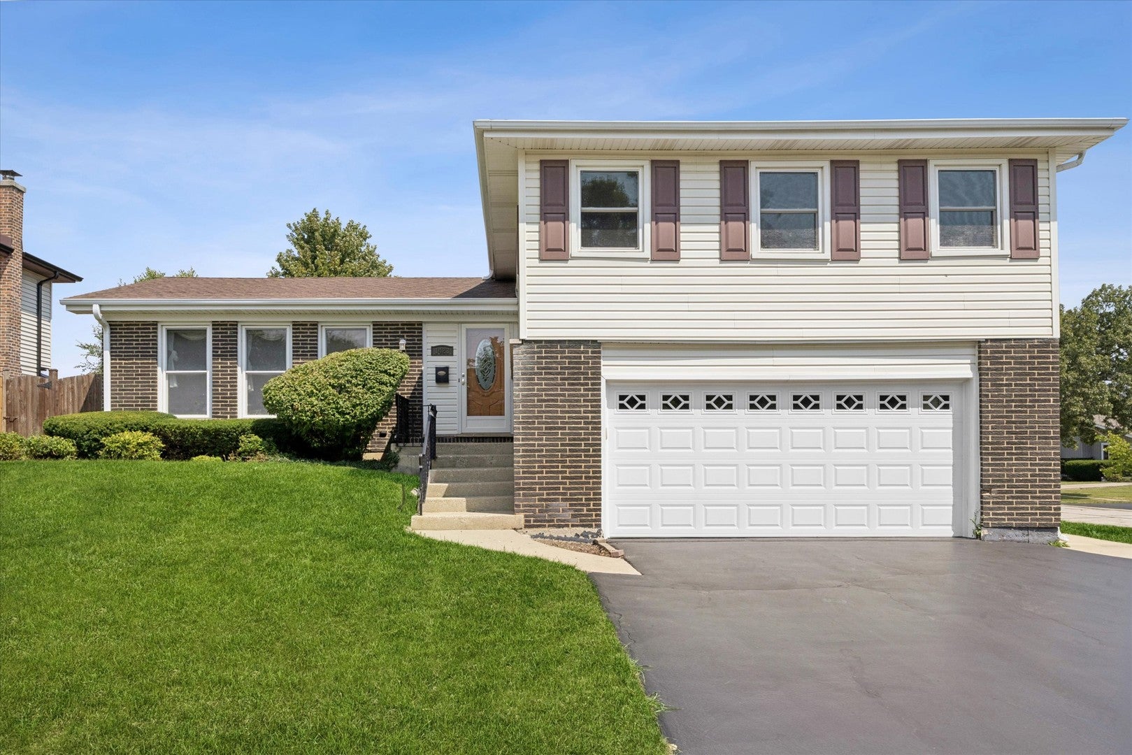 1423 Colony Court — photo