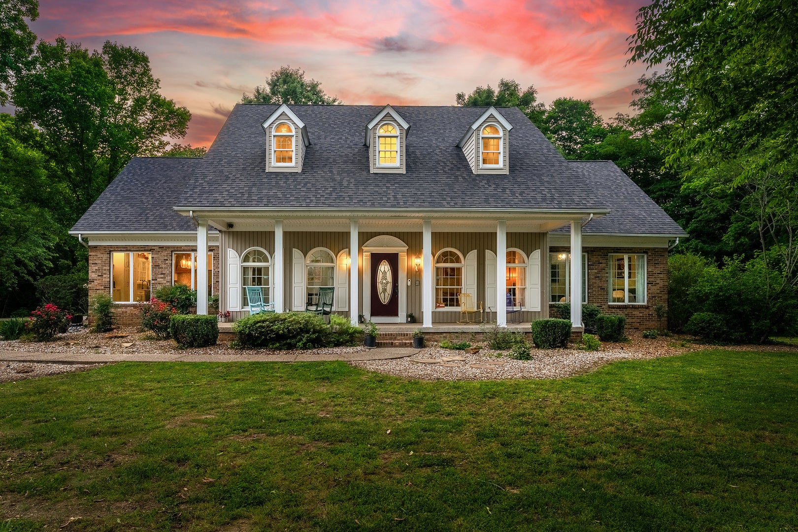 205 Blackhawk Drive — photo