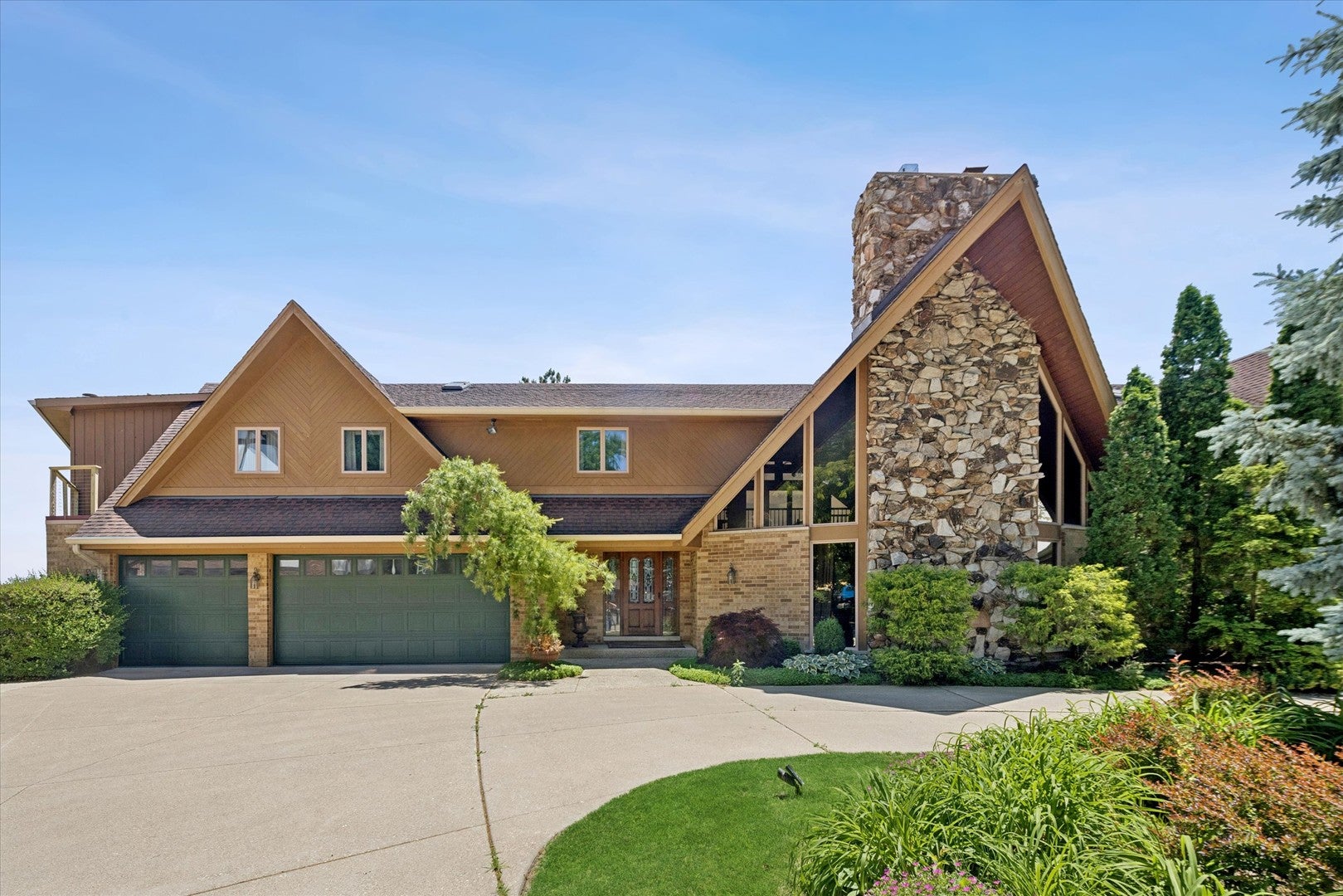 607 Berkshire Court — photo