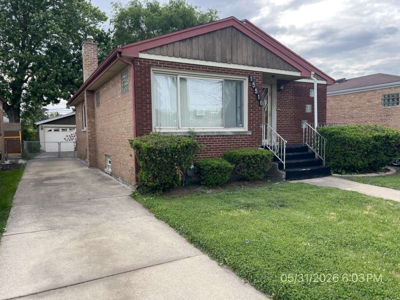 Home in Dolton, IL 60419 — photo 2