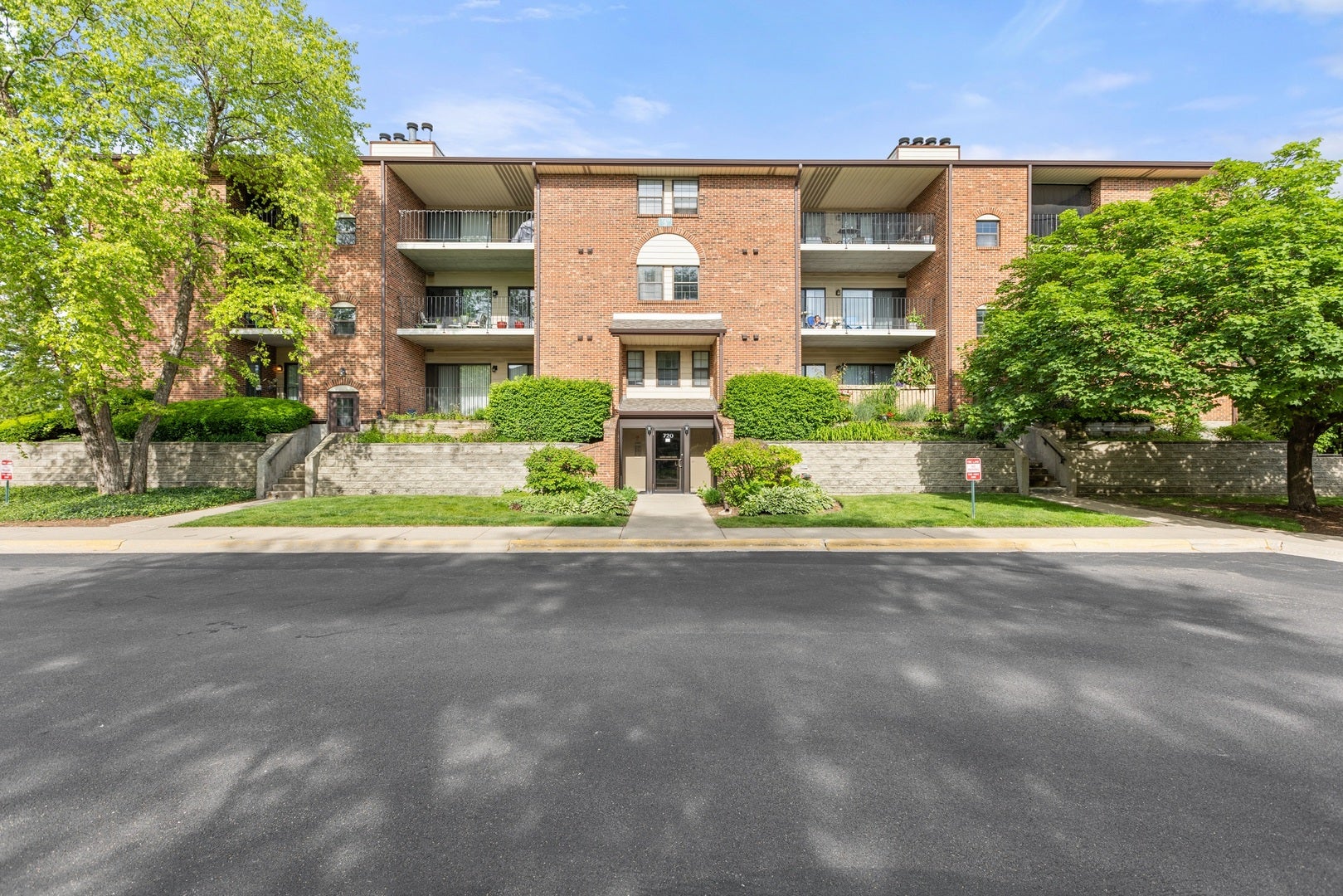 720 Weidner Road 307 — photo