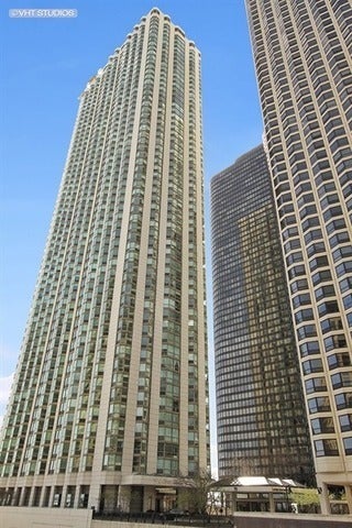 195 N Harbor Drive 3805 — photo