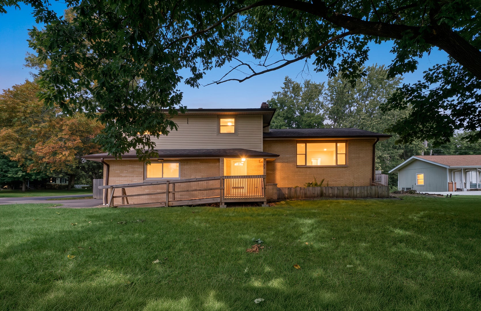 2308 Slayback Street — photo