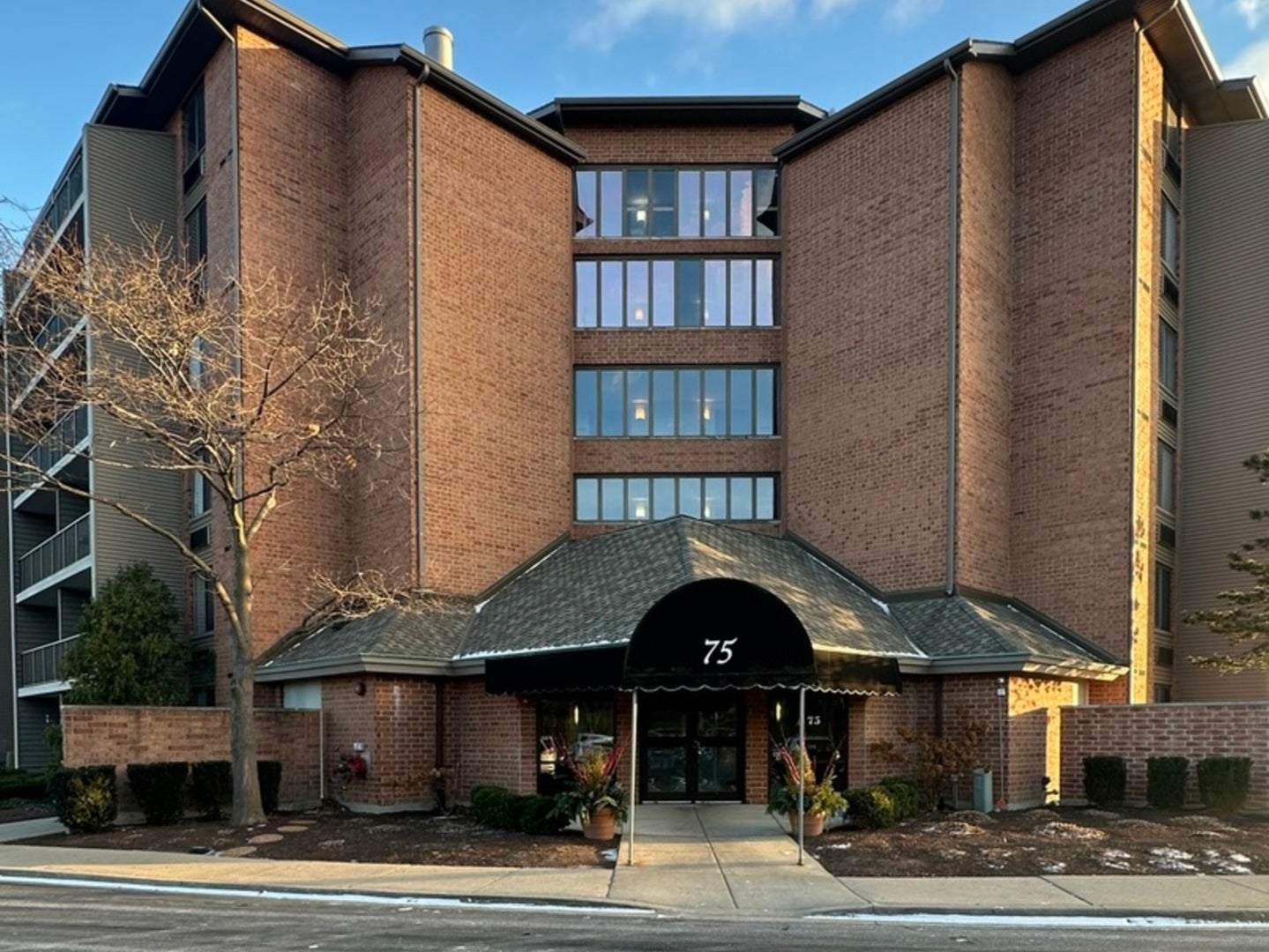 75 Kristin Circle 613 — photo