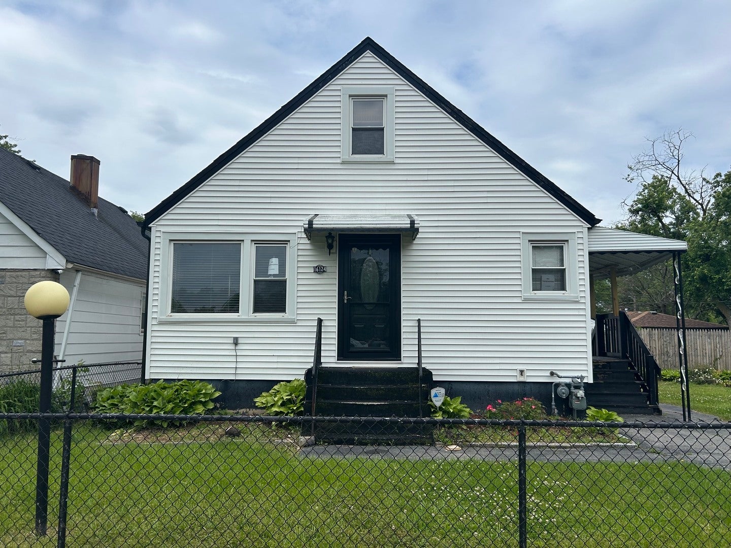 16124 Woodbridge Avenue — photo