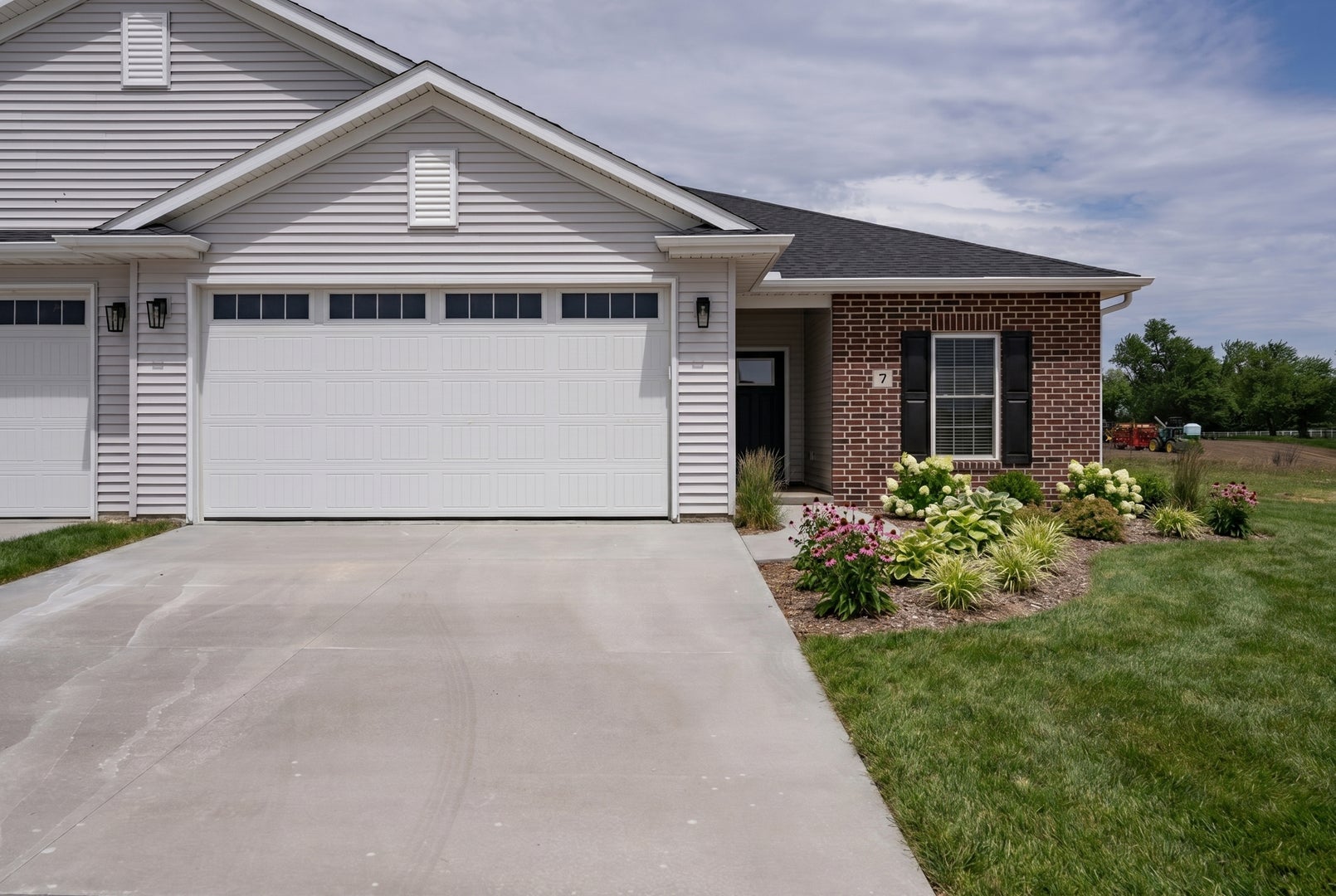 34 Frank Court — photo