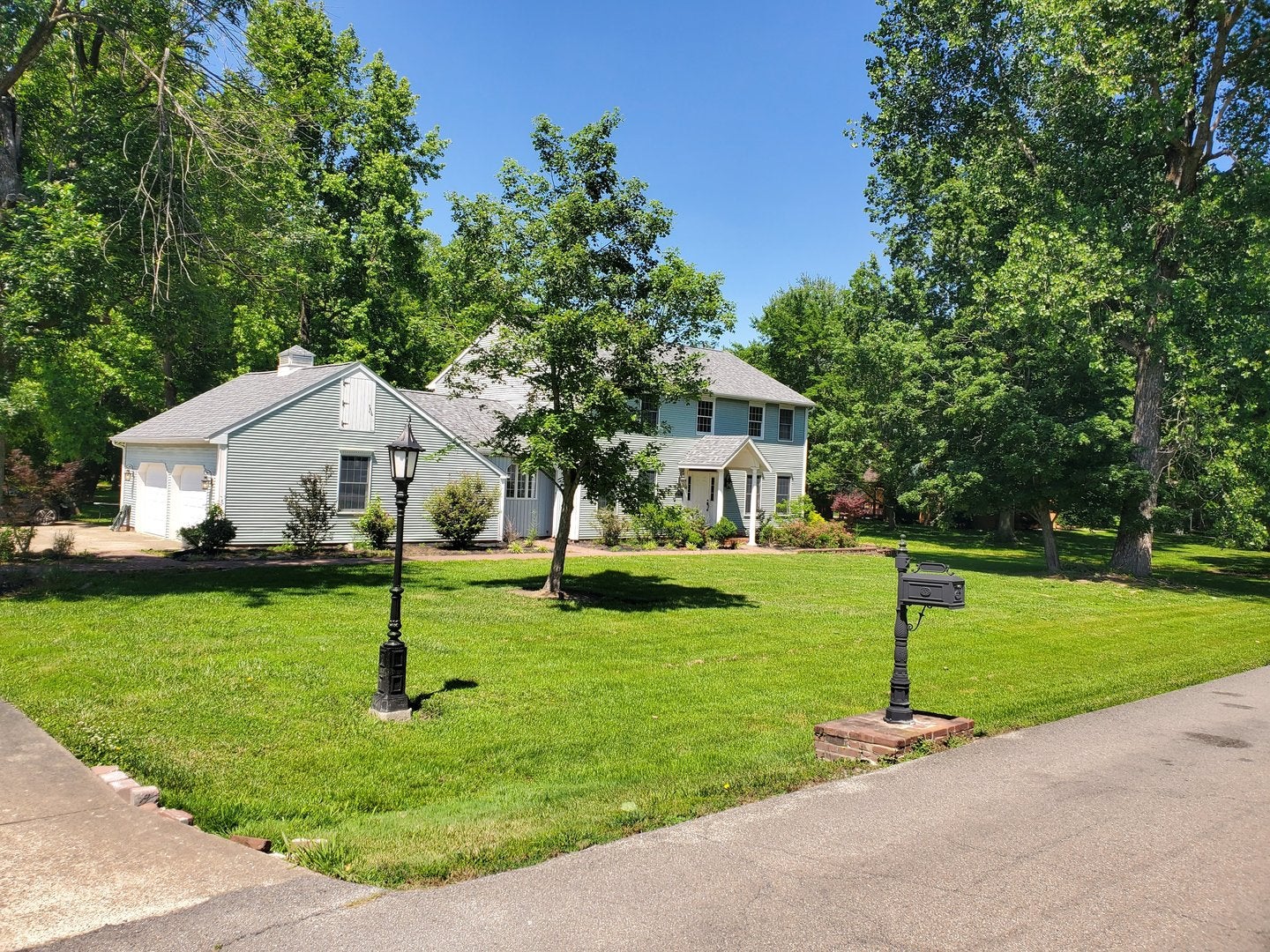 202 Arbor Drive — photo