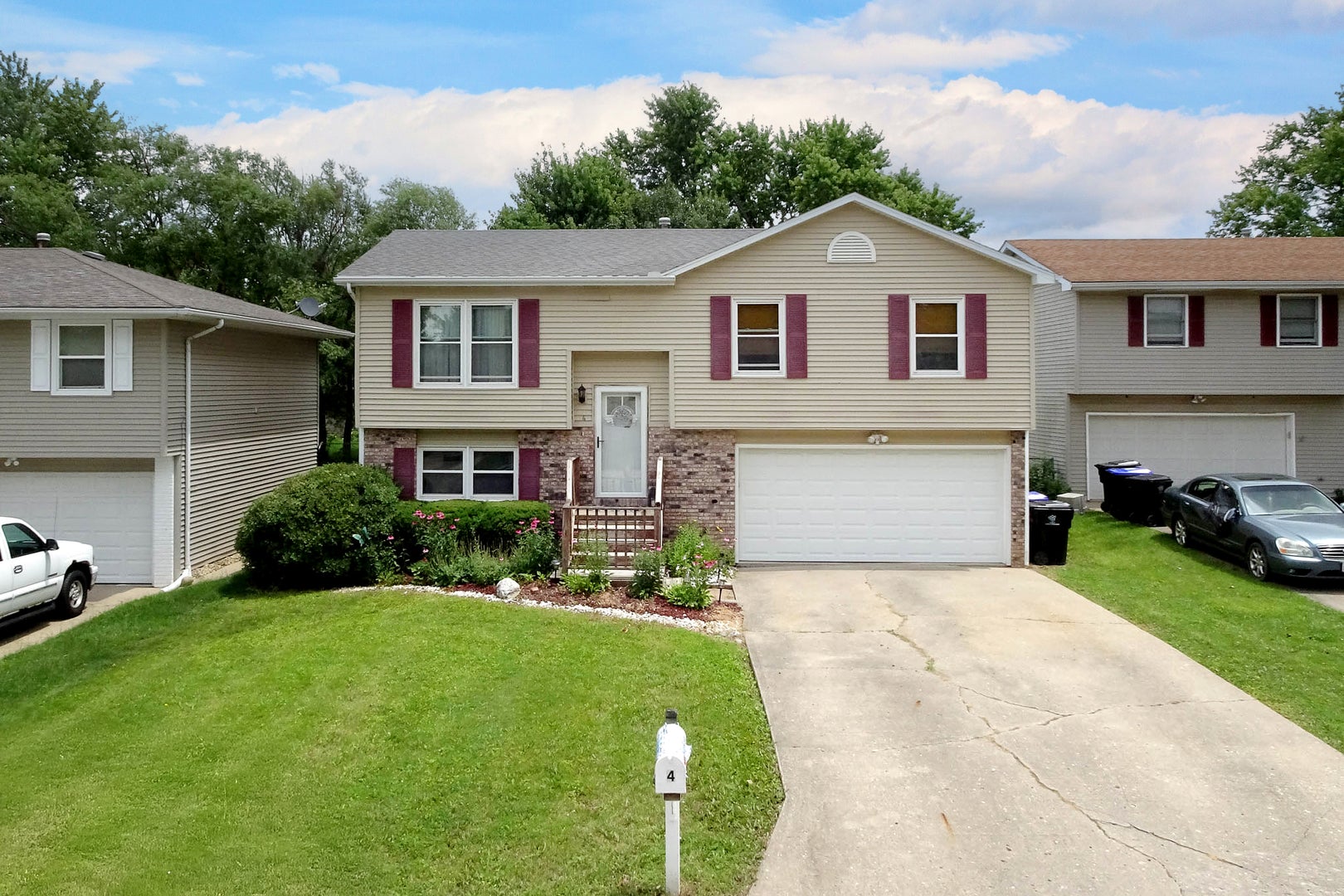 4 Moonstone Court — photo