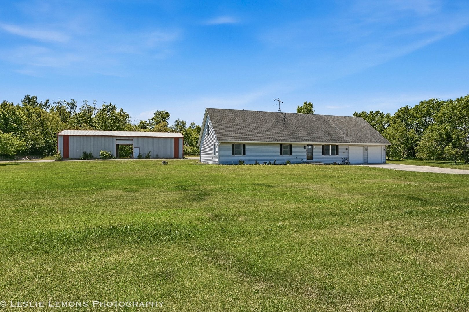 8705 E Pine Bluff Road — photo