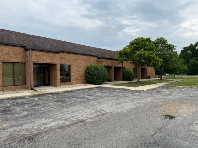Home in Flossmoor, IL 60422 — photo 3