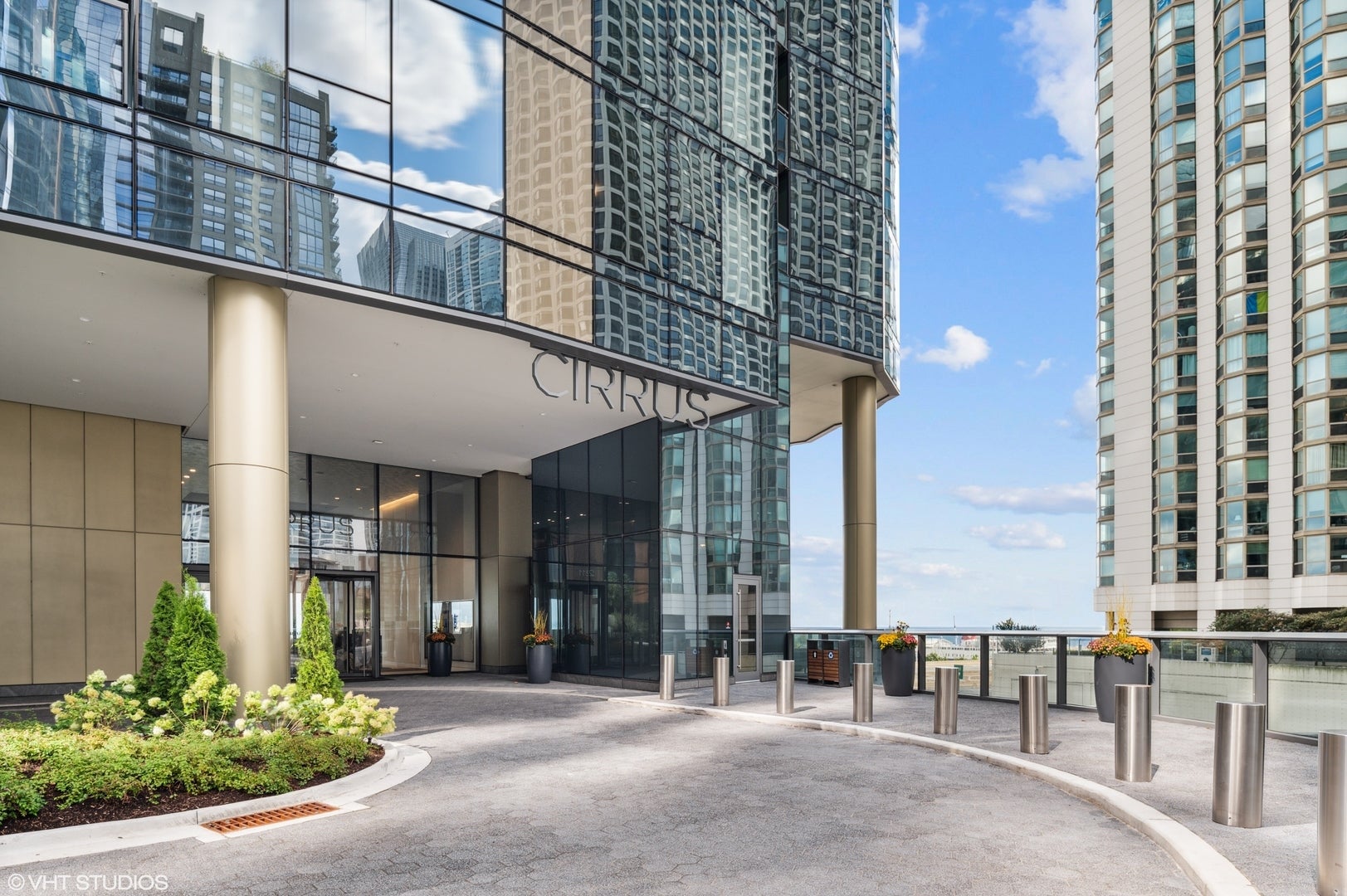 211 N Harbor Drive Th01 — photo