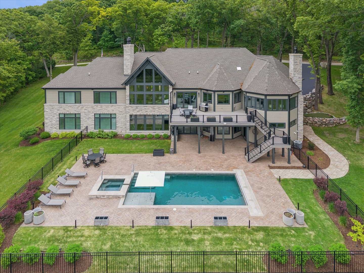 3873 Carlisle Drive — photo