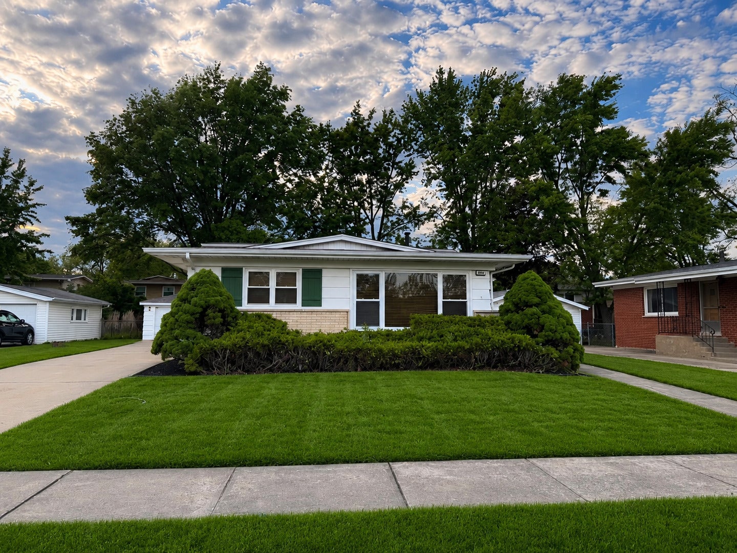 244 N Park Drive — photo