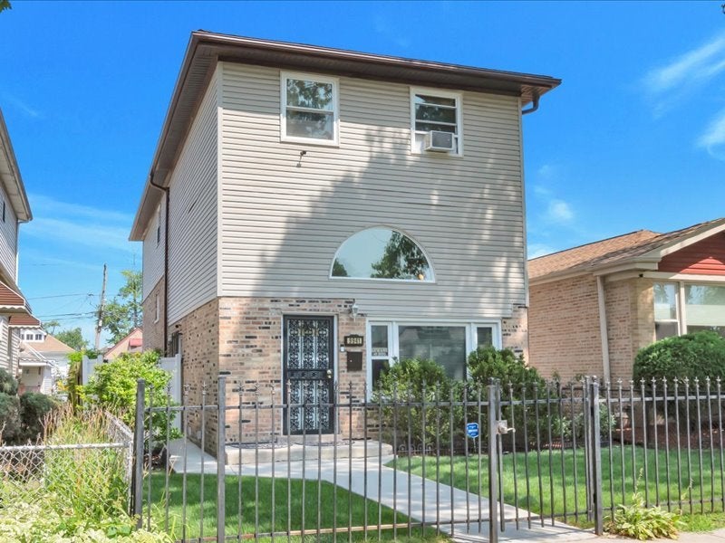 9941 S Aberdeen Street — photo