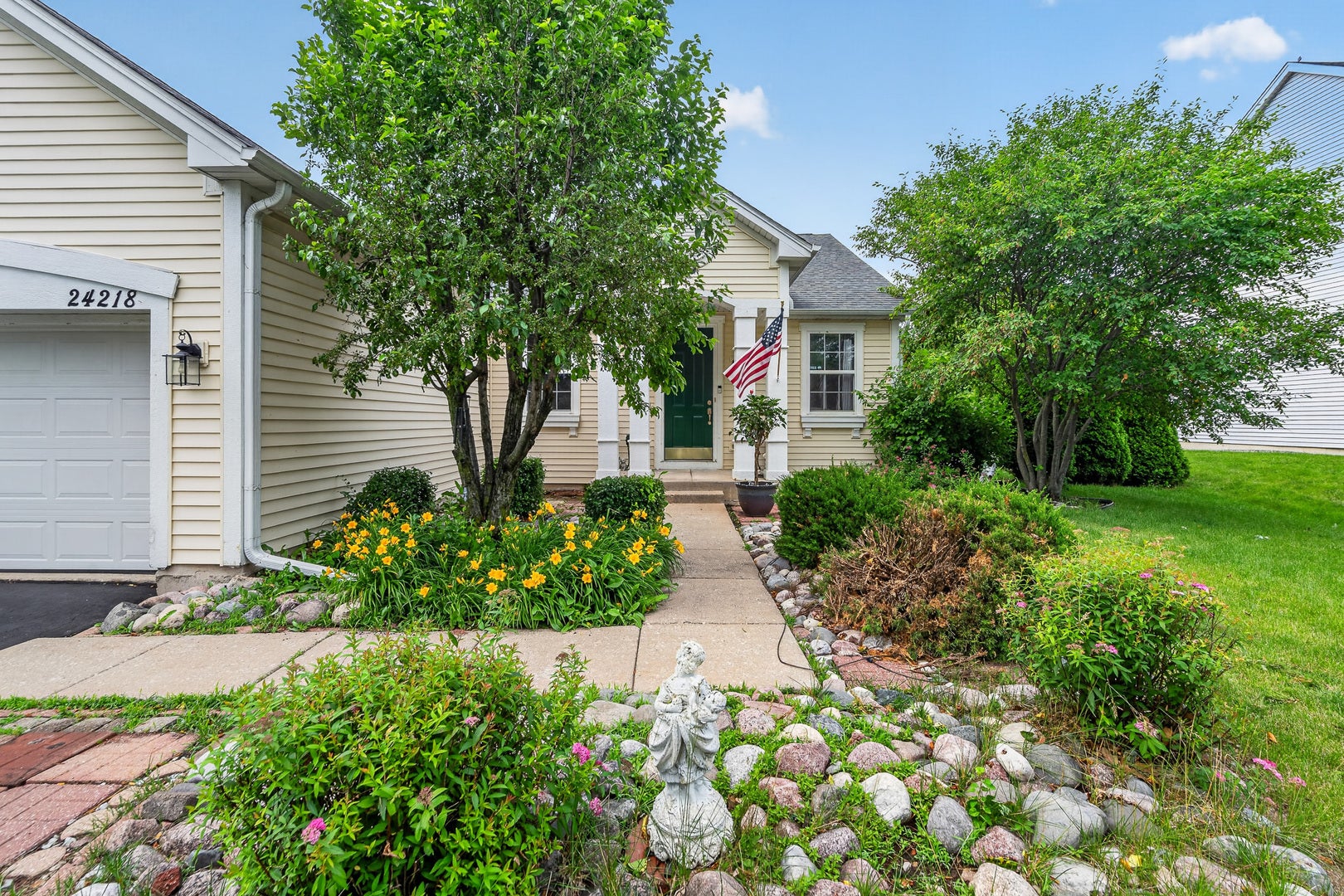 24218 Apple Creek Lane — photo