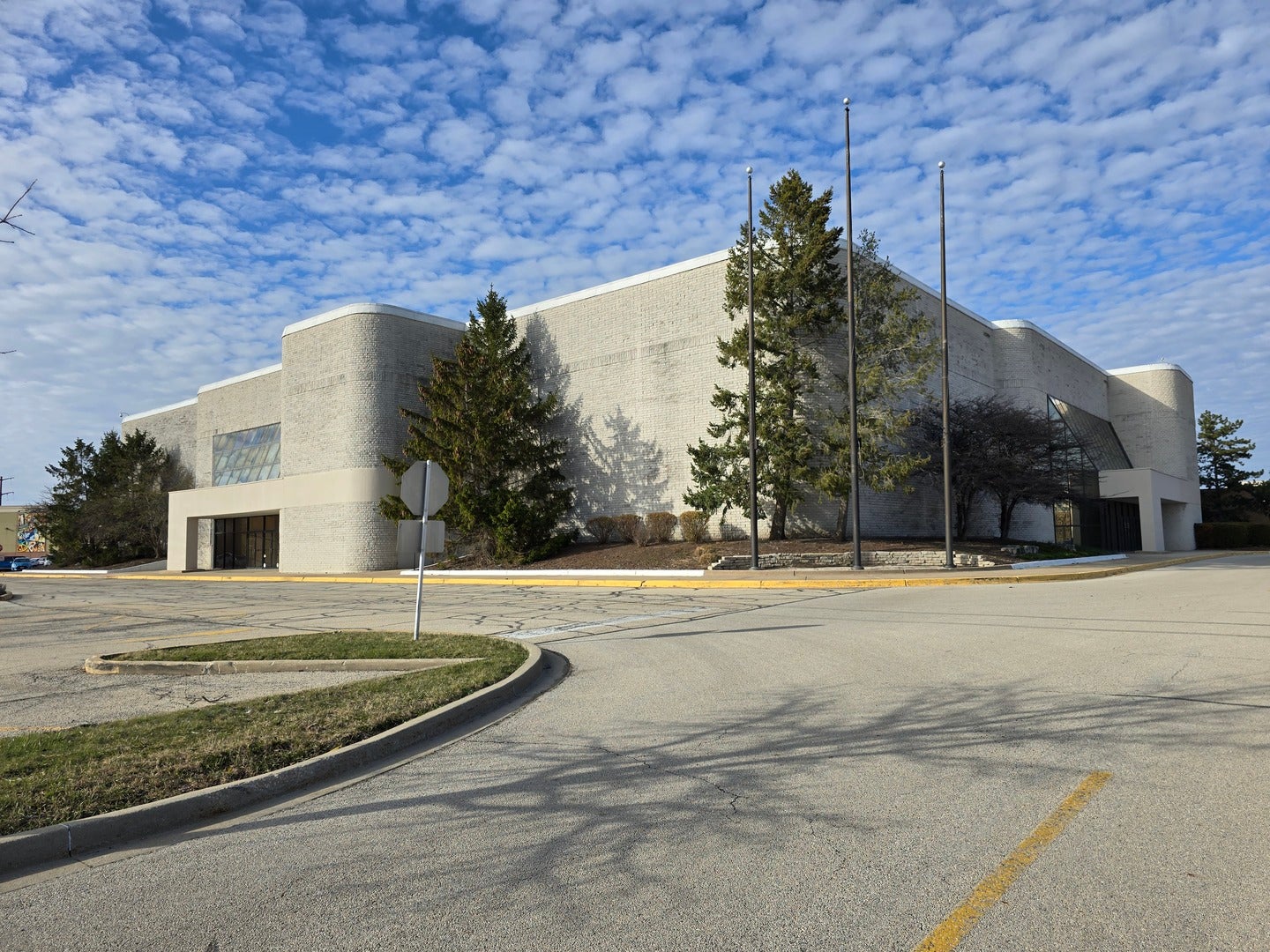 3340 Mall Loop Drive — photo