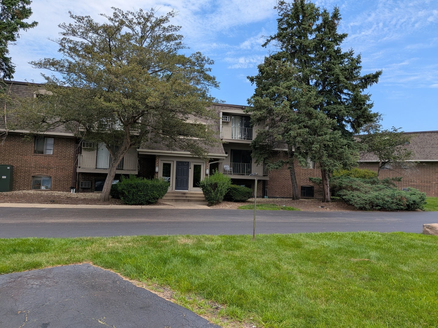 224 E Bailey Road G — photo