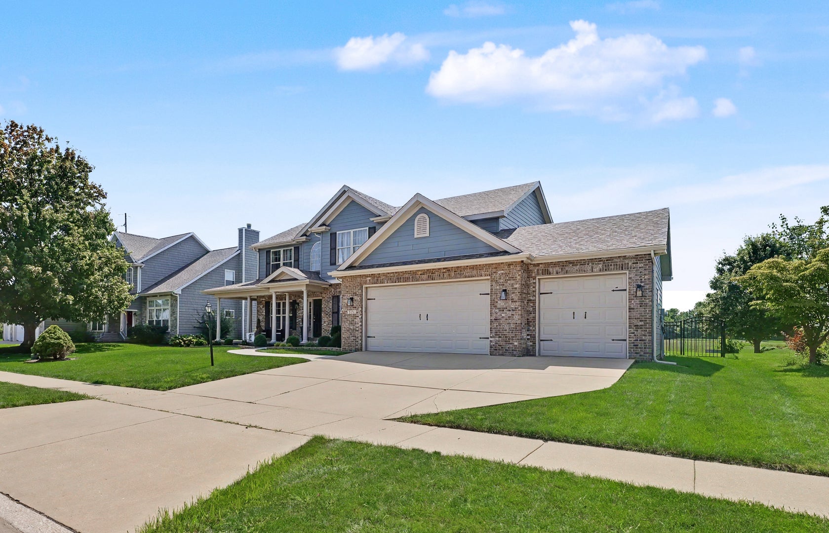 2421 Stricker Lane — photo