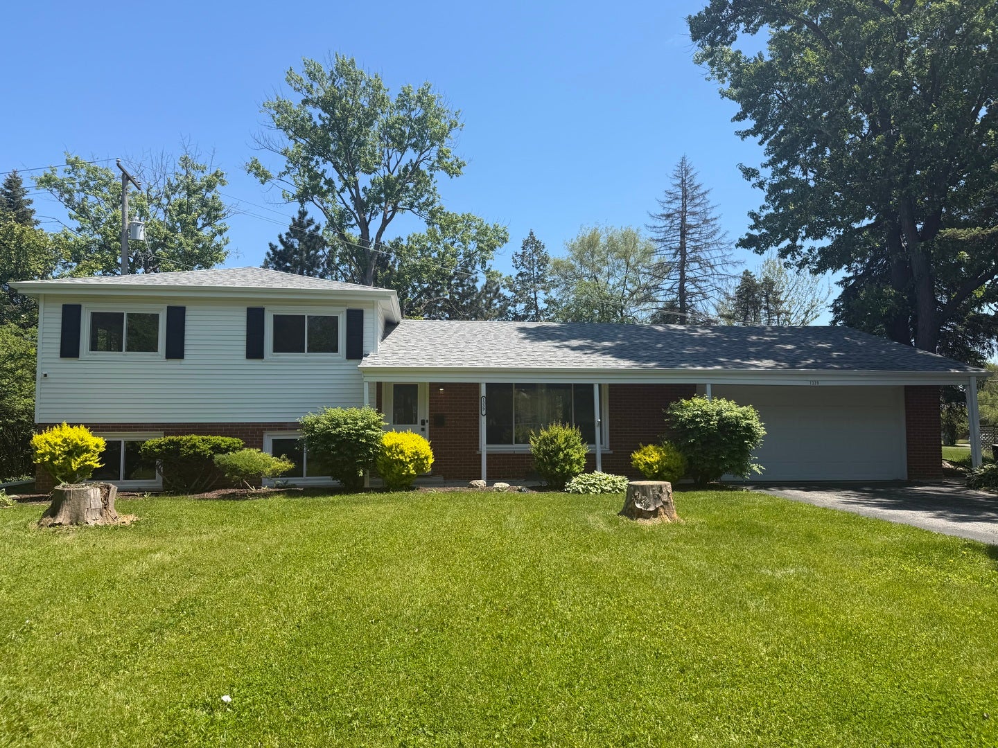 1339 Heather Road — photo