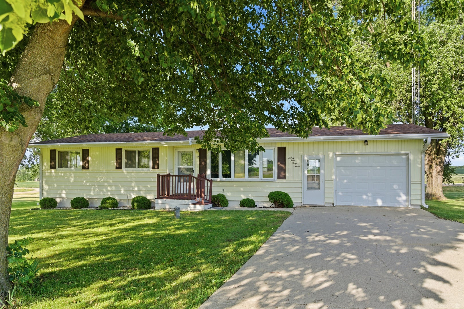 3447 Hilldale Drive — photo