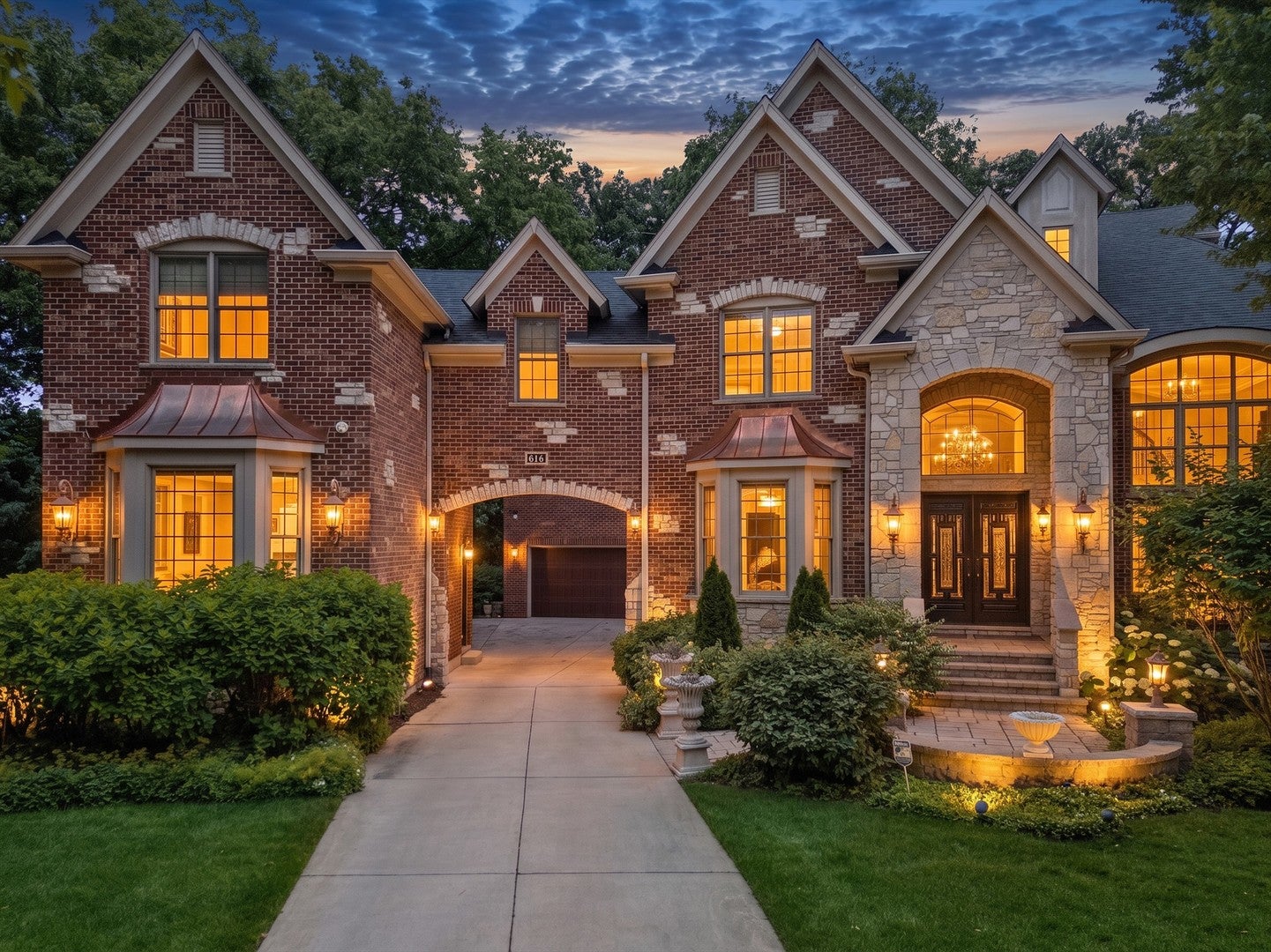 616 Driftwood Court — photo