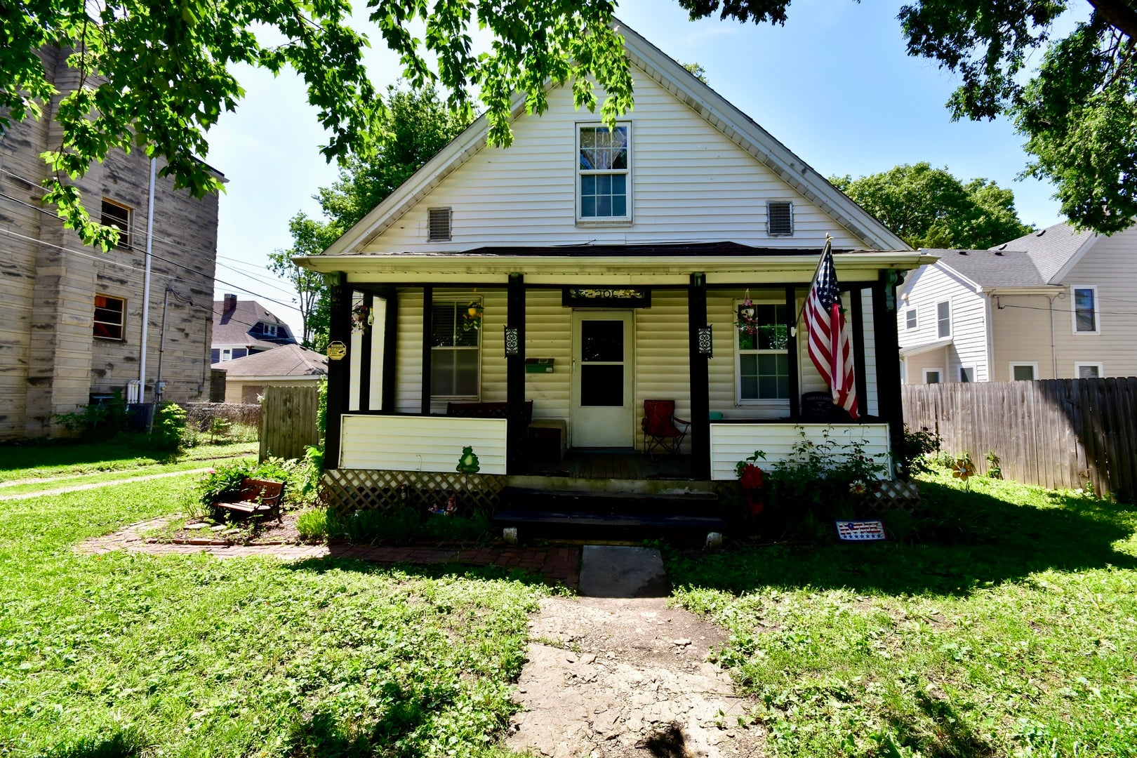 206 N Mason Street — photo