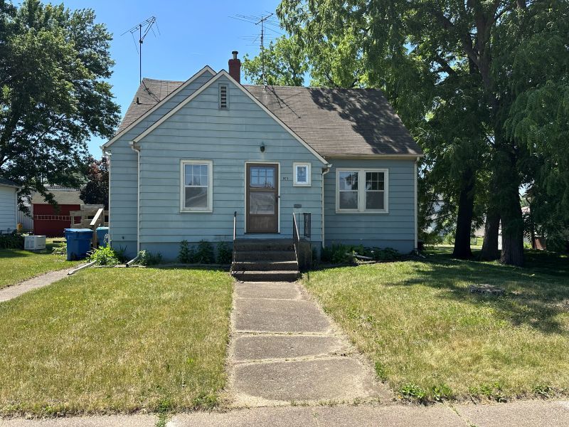 809 11th Street — photo