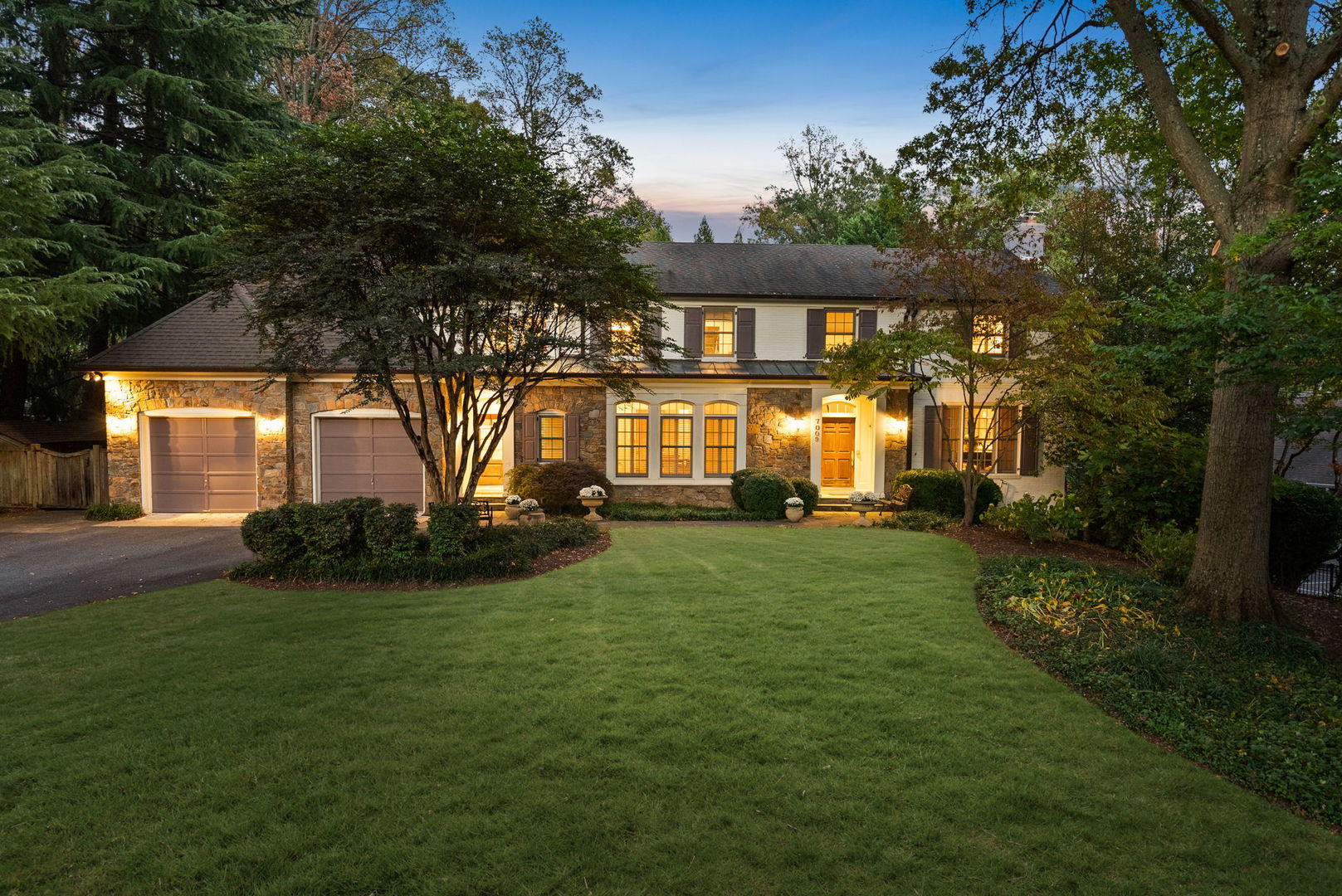 7009 Loch Lomond Drive — photo