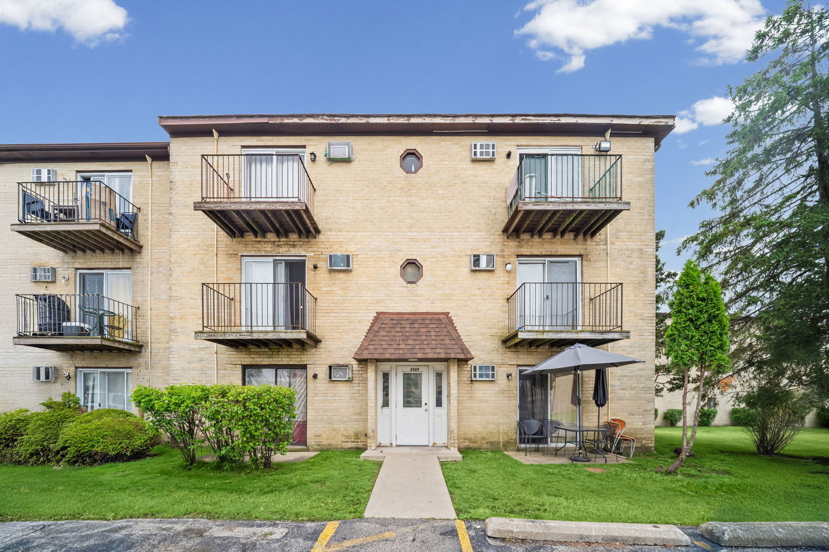 2429 Crystal Lane 2D — photo