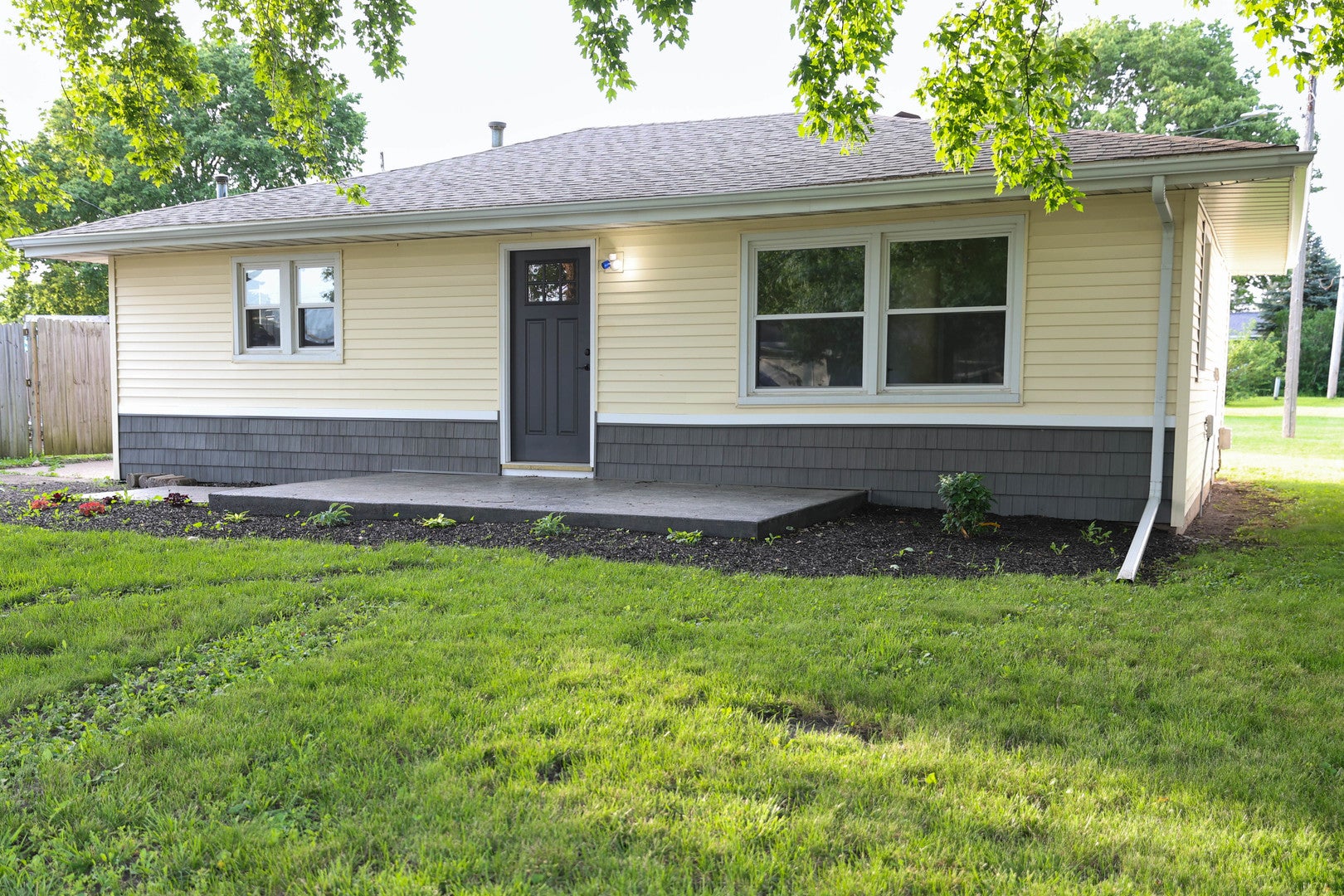510 W Austin Street — photo