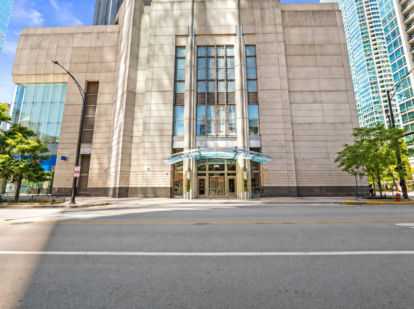 512 N Mcclurg Court 501 — photo