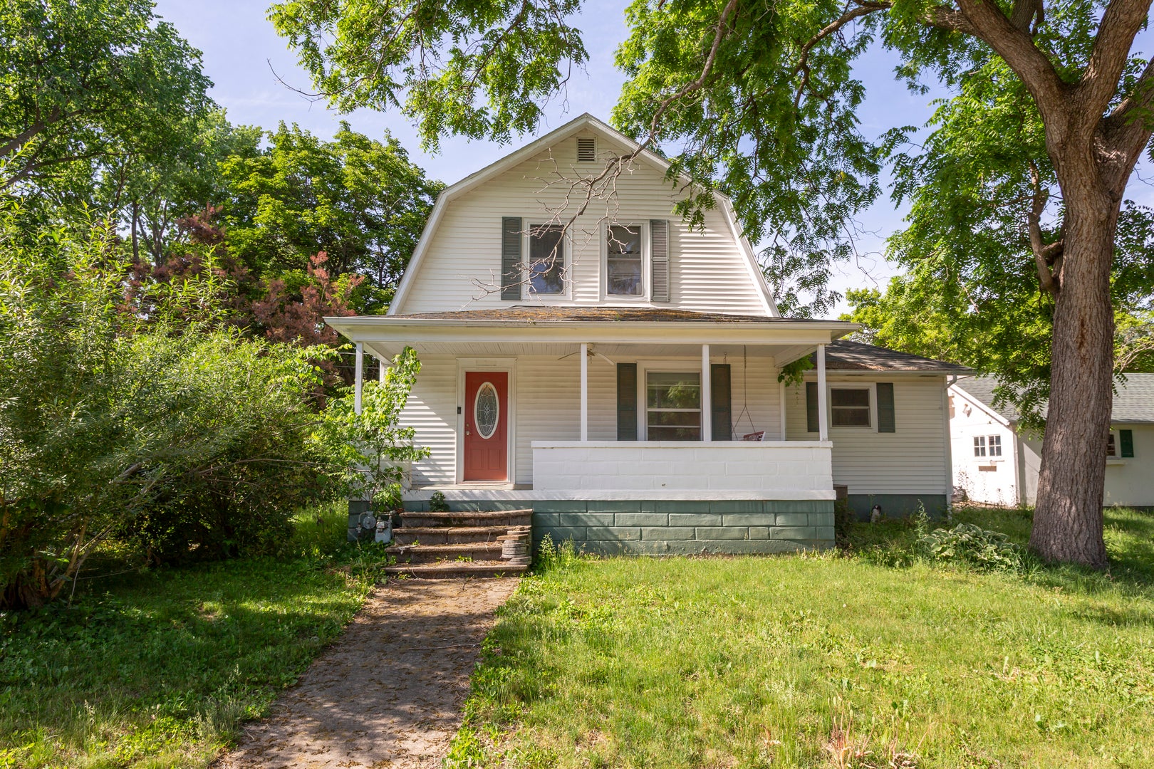 249 W Graham Street — photo