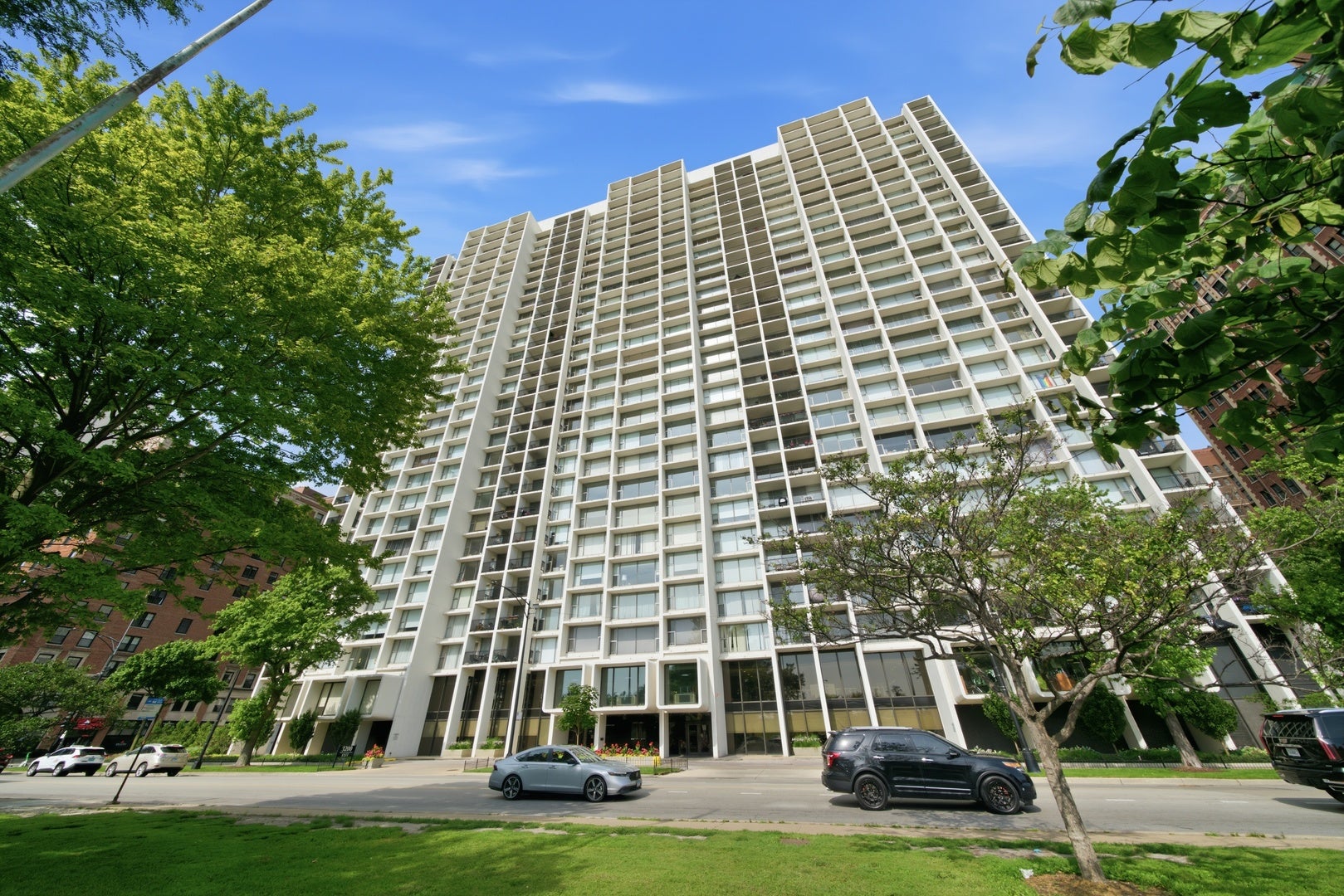 3200 N Lake Shore Drive 2102 — photo