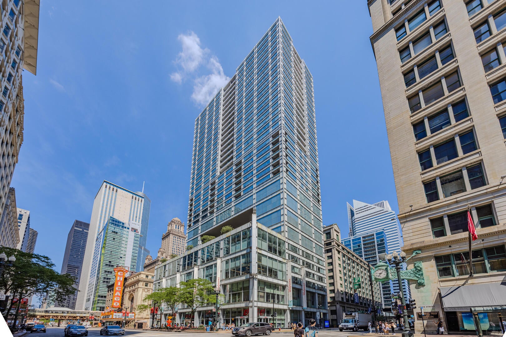 8 E Randolph Street 1803 — photo