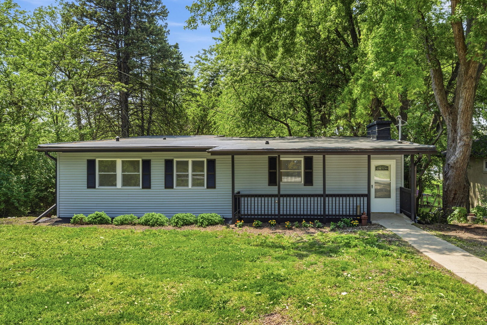 1302 S Lawler Avenue — photo