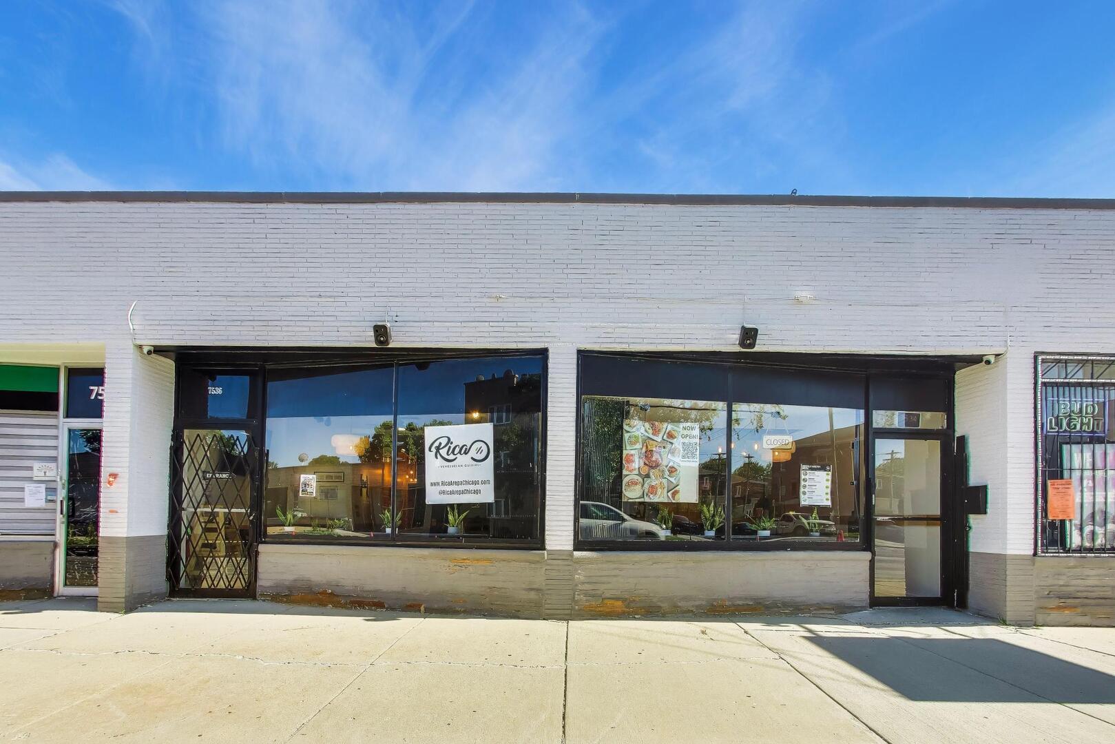 7534 W Addison Street — photo