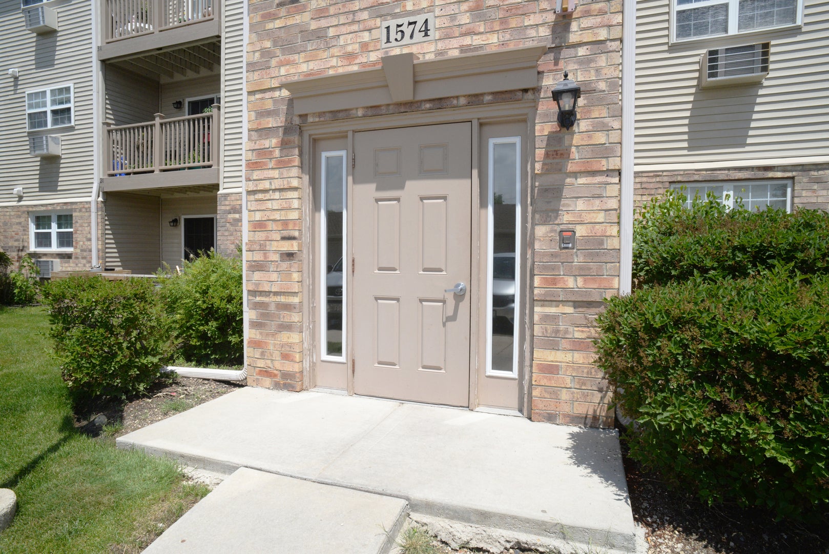 1574 W Crystal Rock Court 3C — photo