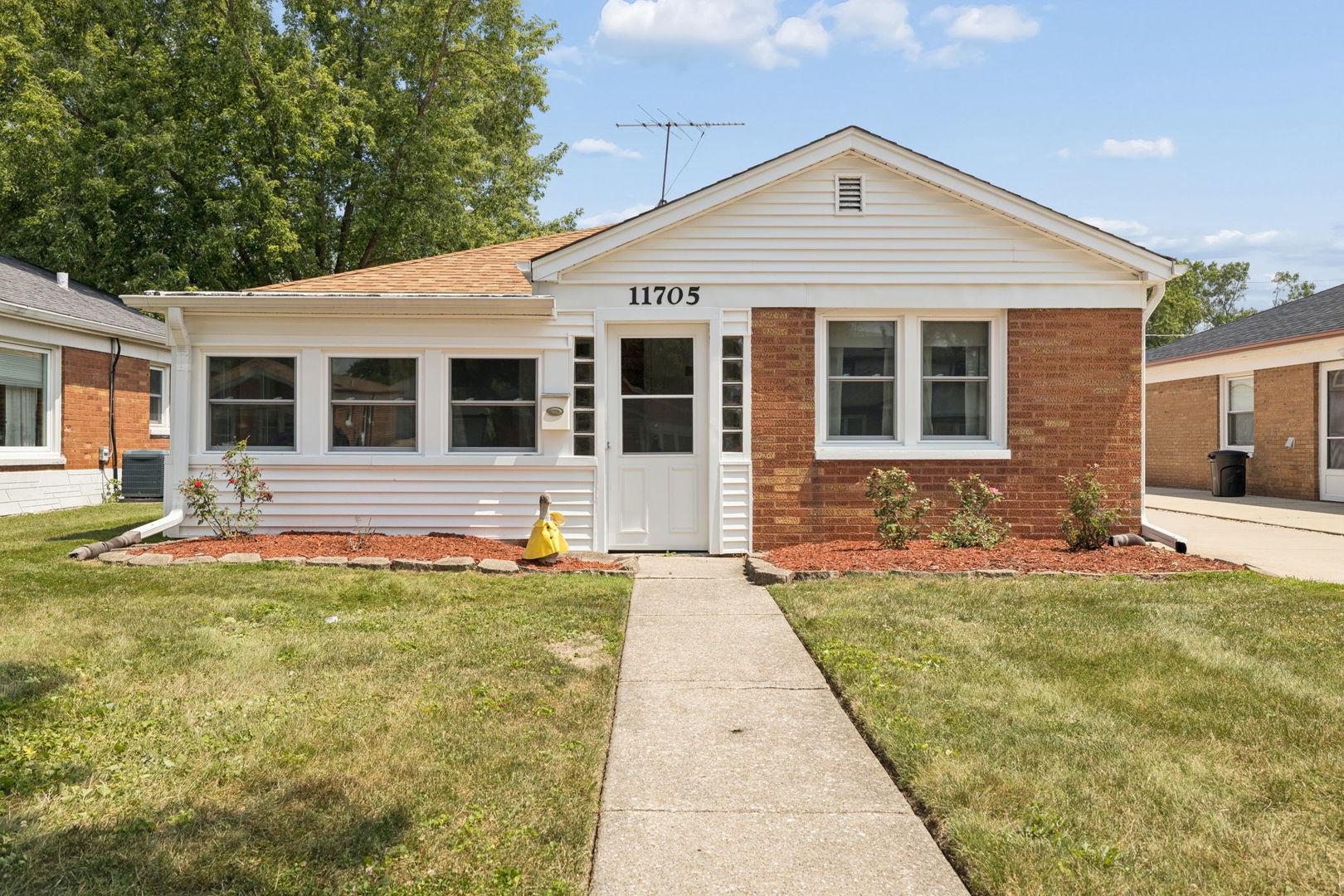 11705 S Meadow Lane Drive — photo