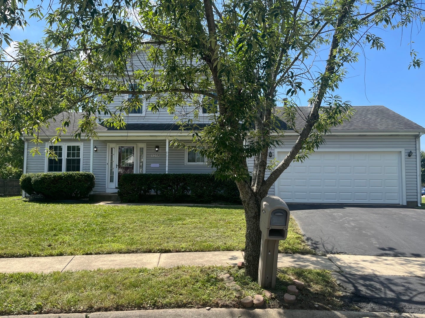 1208 Duke Court — photo